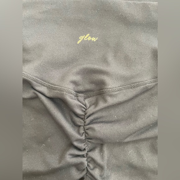 Black GLOW activewear leggings with scrunch bottoms - Picture 2 of 4